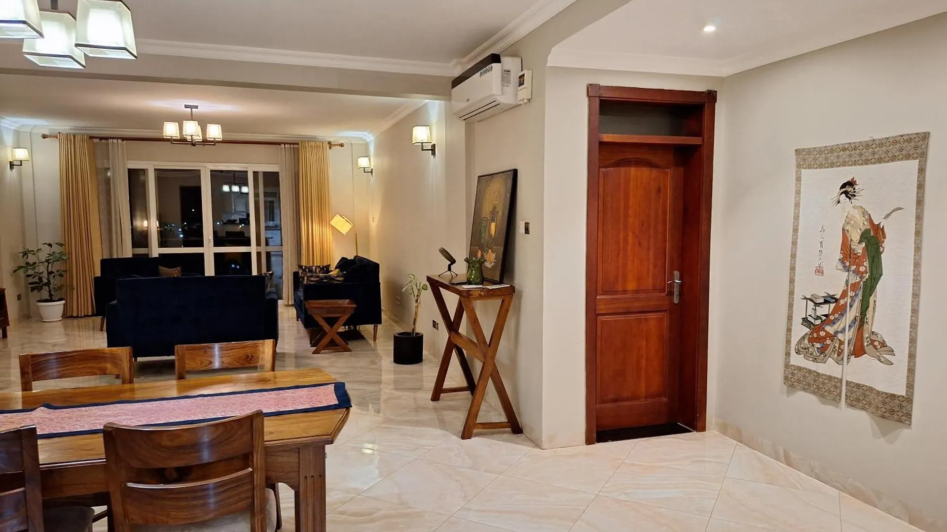 Homestay Windsor Family Home Apartments Kampala