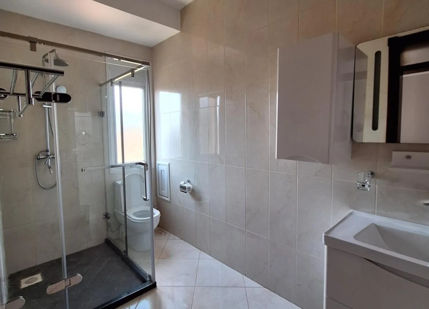 Homestay Windsor Family Home Apartments Kampala