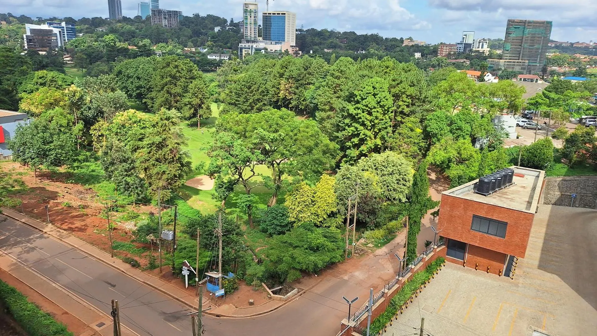 Homestay Windsor Family Home Apartments Kampala