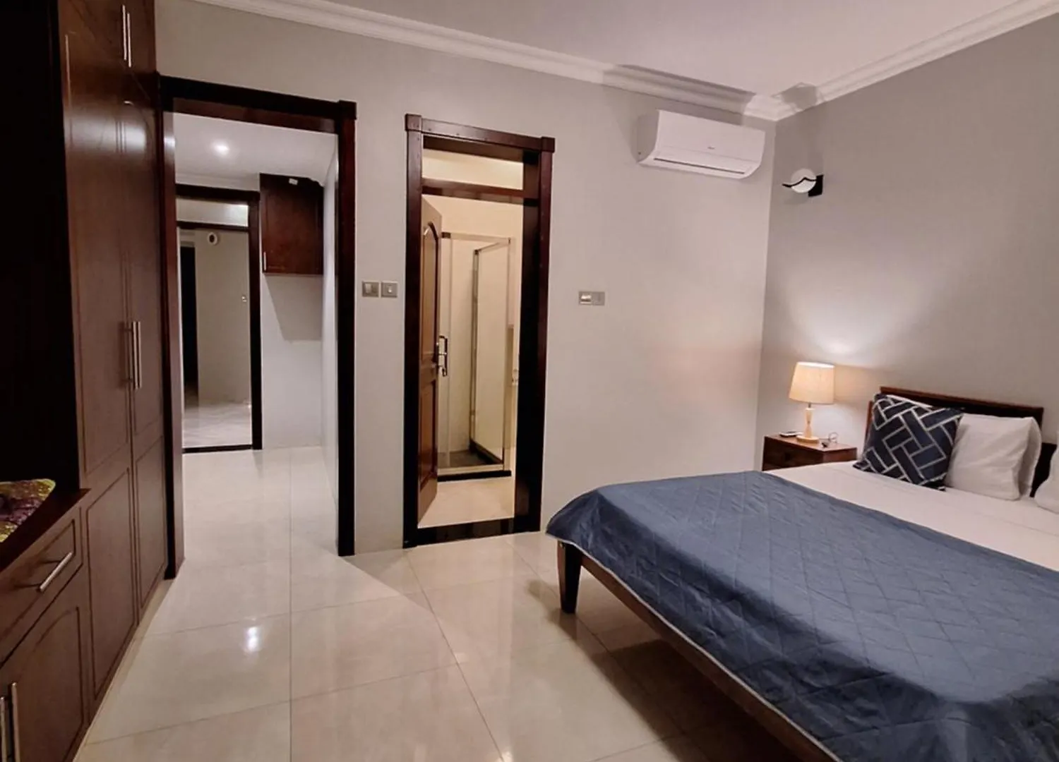 Homestay Windsor Family Home Apartments Kampala